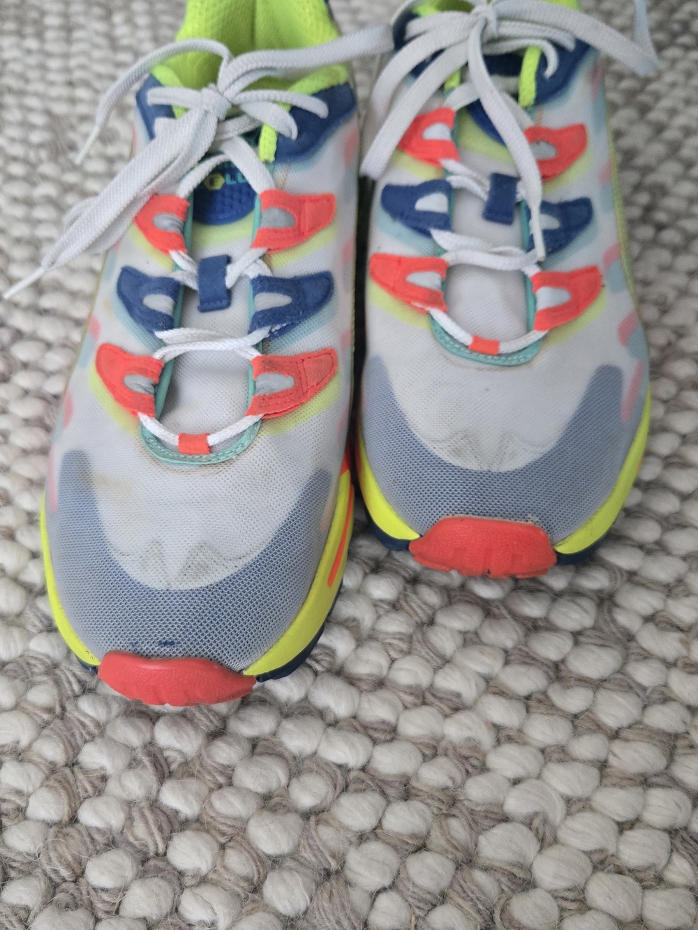 Puma Cell Men's 9.5 NEON Running Shoes Sneakers